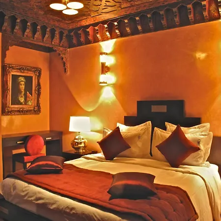 Riad Le Perroquet Bleu Suites&Spa-3