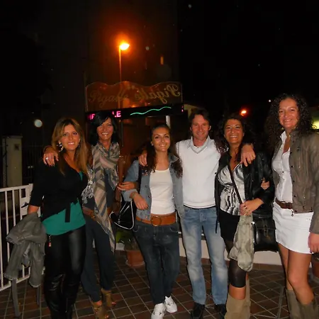 Hotel Pigalle-3