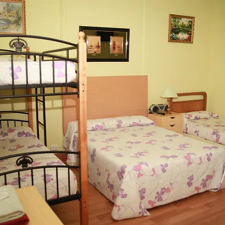 Hostal Loyola-2