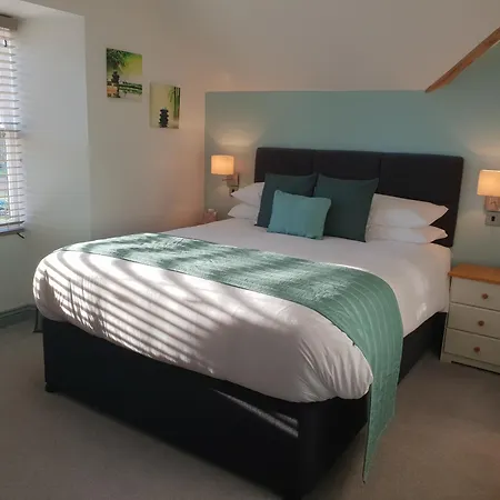Compston House B & B-2
