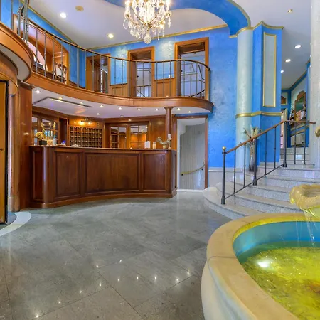 Hotel Kinsky Fountain-3