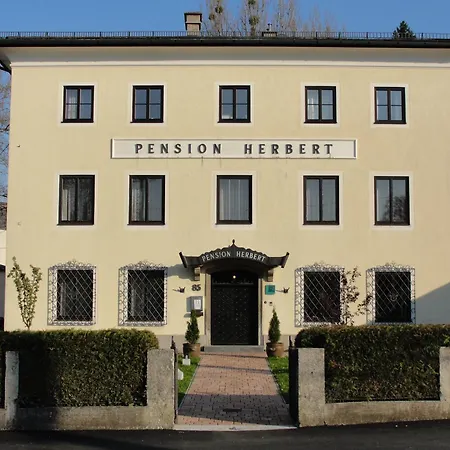 Hotel Pension Herbert-3
