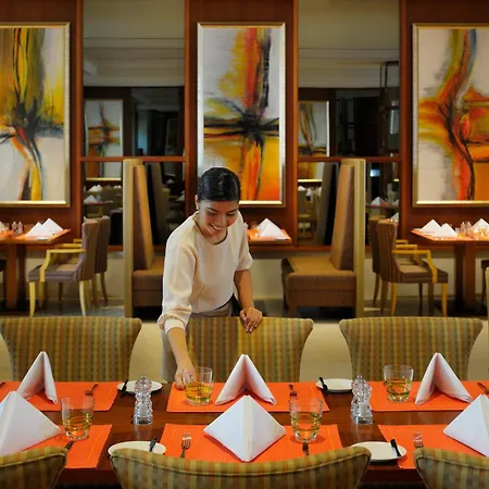 Crowne Plaza - Dubai Jumeirah By Ihg-2