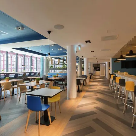 Hampton By Hilton Antwerp Central Station-3