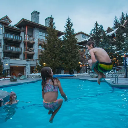 Blackcomb Springs Suites By Clique-2