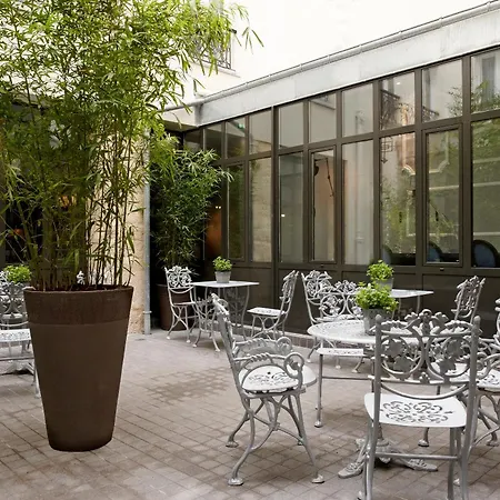 Hotel Mademoiselle-3