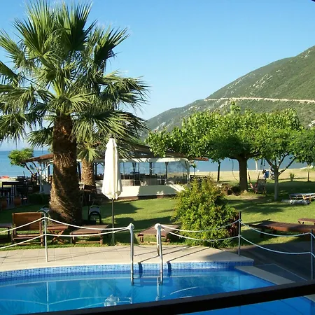 Hotel Grand Nefeli-3