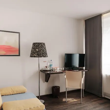 Helvetia Rooms - Self Check-In-3