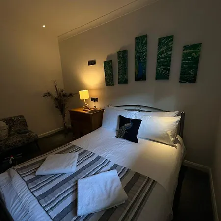 Rock House Bed And Breakfast-2