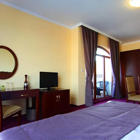 The Vineyards Boutique Hotel & Spa-2