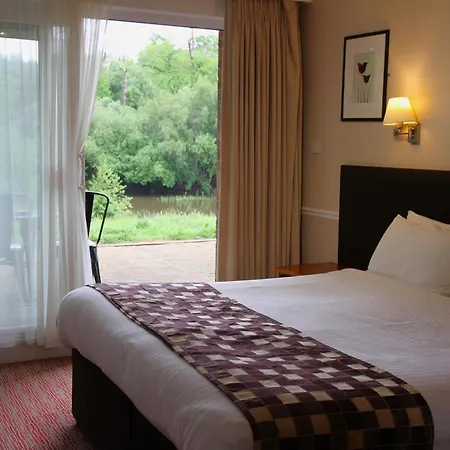 Inn On The Lake-3