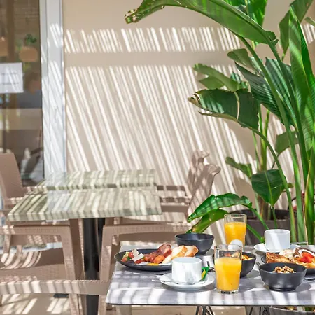 Atma Beach Rooms&Suites-3