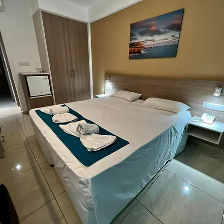 Sunny Blue Hotel-3
