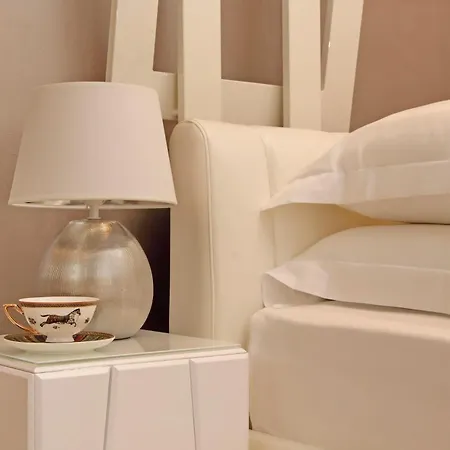 Domus Aurea Luxury Suites-3
