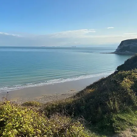 Whitecliff Bay Holiday Park - Most Popular Location Near Pools, Clubs And Beach-2