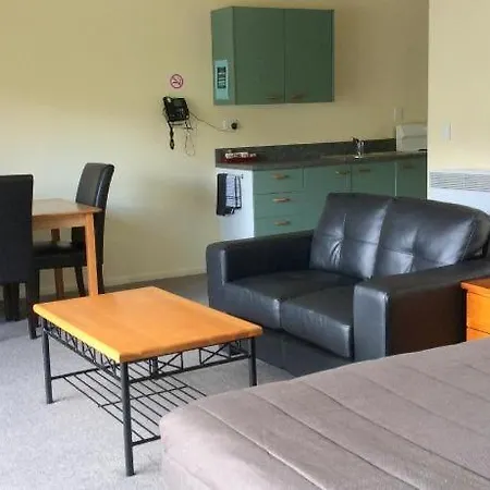 Wanaka Heights Motel-2