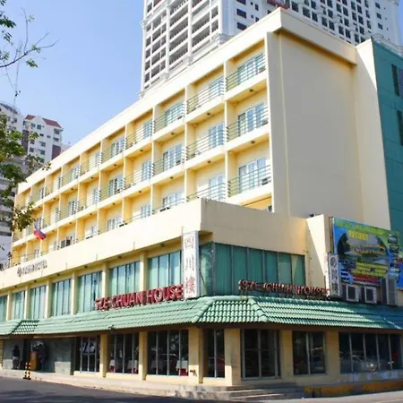 The Aloha Hotel-3