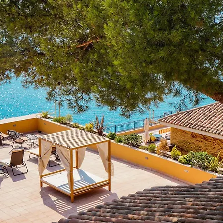 Hotel La Perouse Nice Baie Des Anges-3