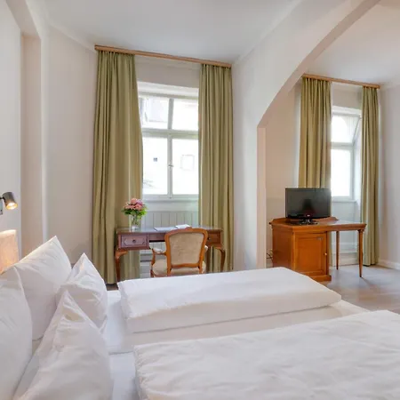 Hotel Eisenhut-3