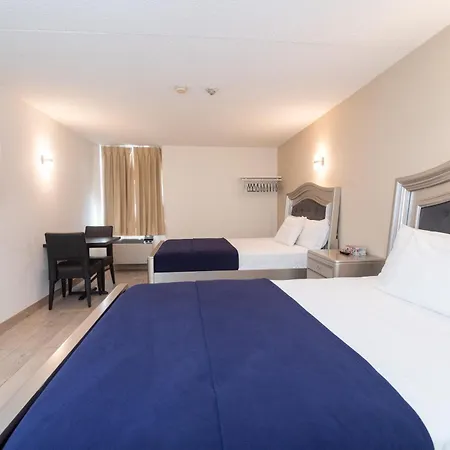 Diplomat Inn-2