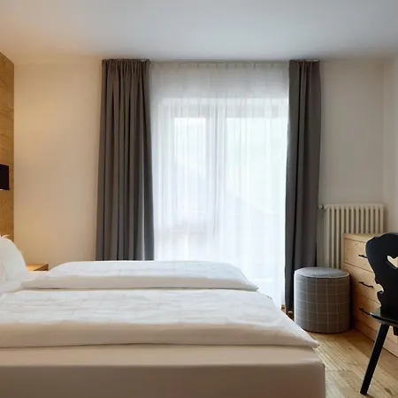 Hotel Des Alpes-3