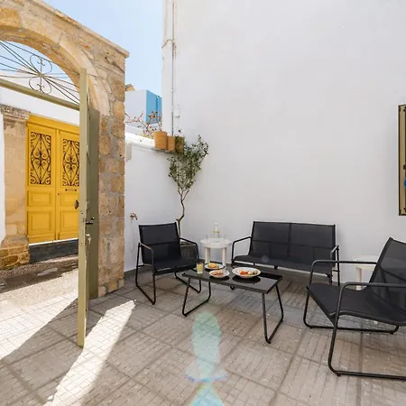 Lefka Hotel & Apartments-3