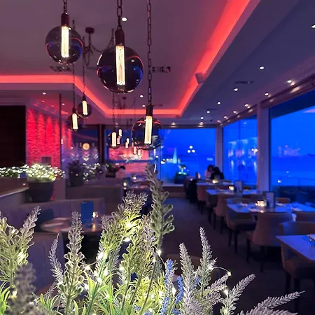 Duck Bay Hotel & Restaurant-2