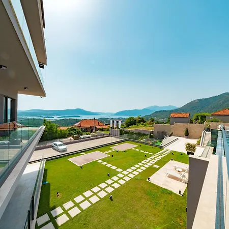 Royal Blue Resort&Residences-2