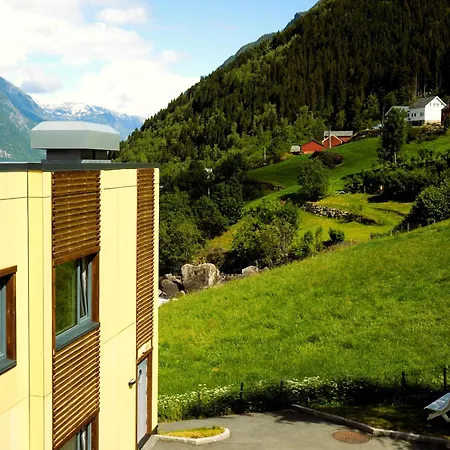 Trolltunga Hotel-3