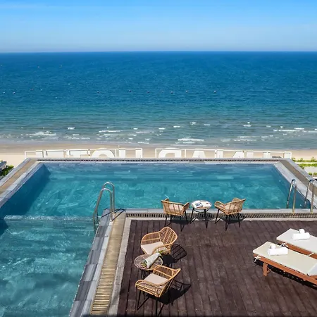 Lunar Hotel Danang-3