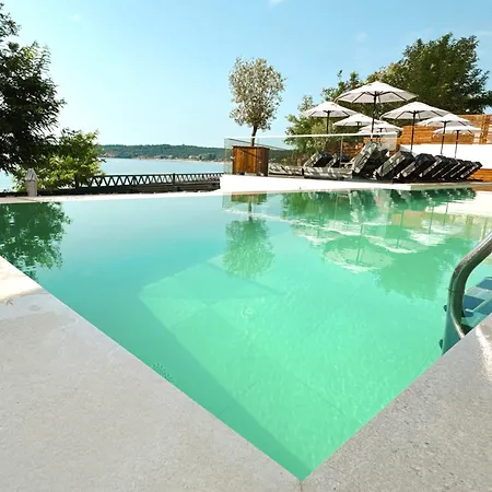 Olive Villas Beach Hotel-2