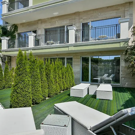 Sea Lounge-3