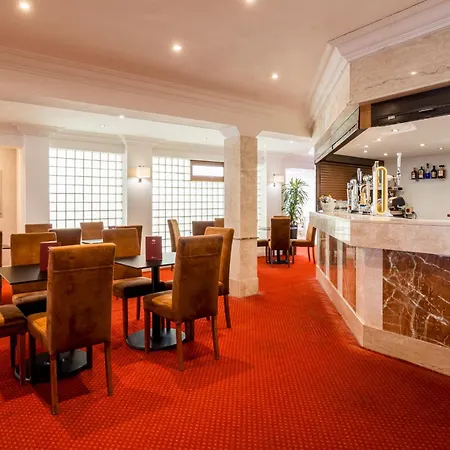 The Queens Hotel-2