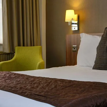 Cresta Court Hotel-3