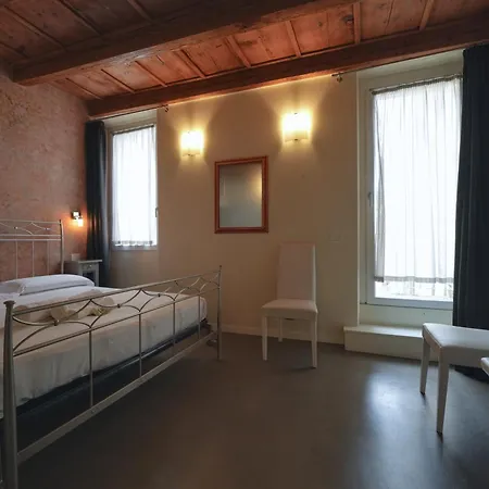 Palazzo Di Giulietta - Juliet'S Palace Verona-2