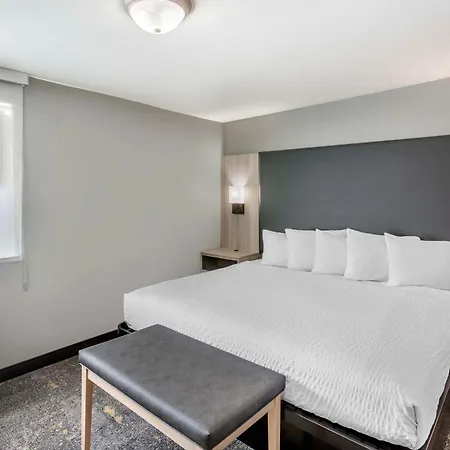 Best Western Plus Weston Inn-3