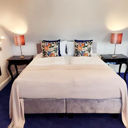Boutique Hotel Sir & Lady Astor - The Charming City Hotels-3