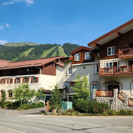 Sun Peaks Lodge-3