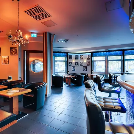 Enjoy Hotel Am Studio-3