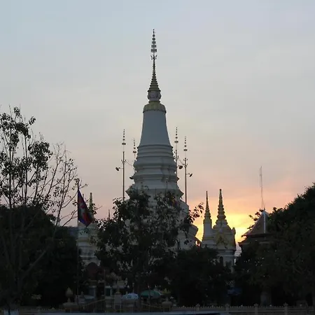 Hotel Zing Phnom Penh-3