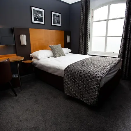The Corner House Hotel-3