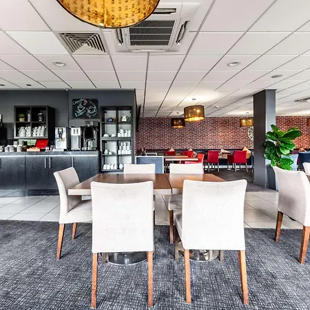 Park Inn By Radisson Peterborough-3