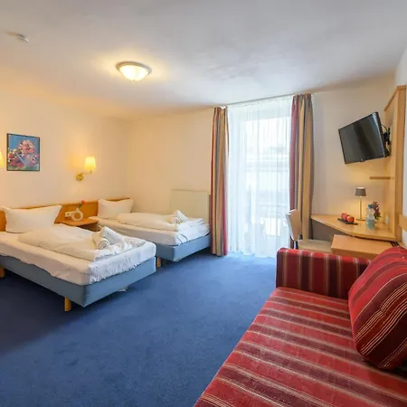 Hotel Pension Margit-3