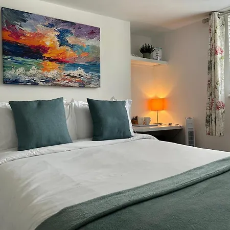 Upper Rock Brighton - Guest House-2