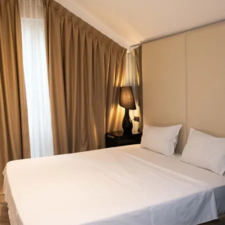 Senator Hotel-2