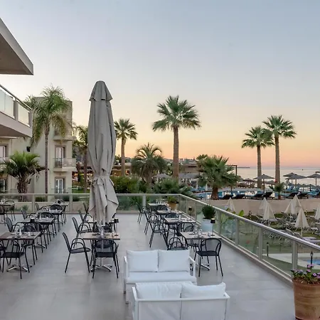 Zeus Hotels Palm Beach-3