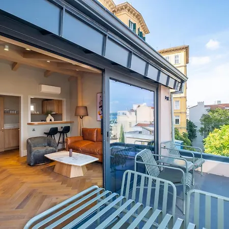 Mayer Residence-3