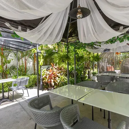 Ang Pao Hotel Phuket-3