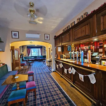 Rivelyn Hotel Bar & Restaurant-3