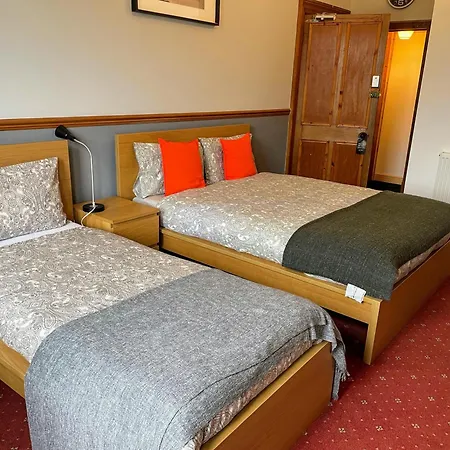 Airdenair Guest House-3